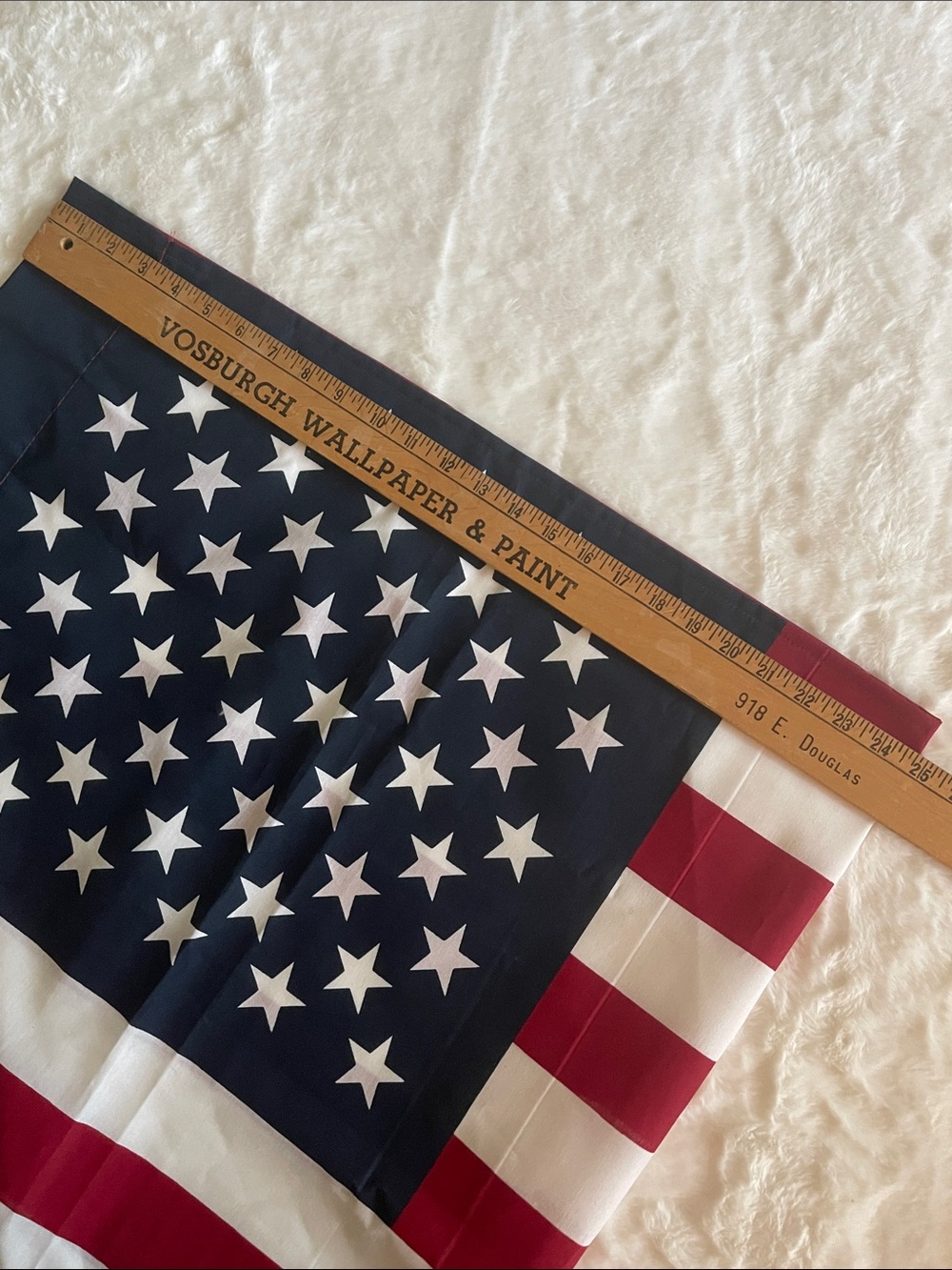 Annin  Patriotic American Flag - Red, White & Navy Stars  NWOT  29” X 50” - Picture 5 of 6